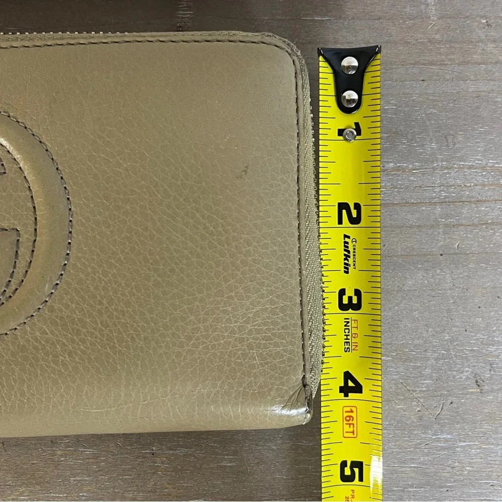 Gucci Soho Beige Leather Zip Around Wallet Tassel Logo Authentic 308364 Gifting - Picture 15 of 16